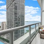 Mvr-Water Views & Modern Luxury